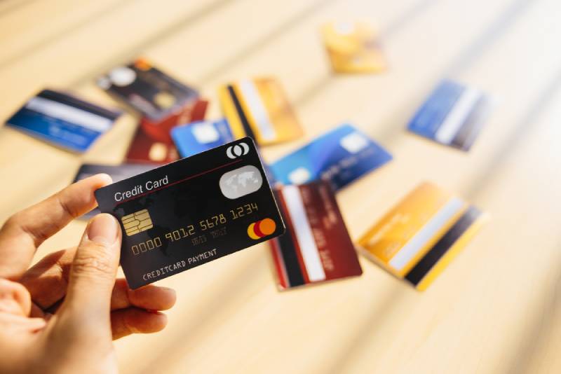 Lợi ích và hạn chế khi mua vàng bằng thẻ tín dụng